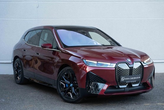 BMW iX